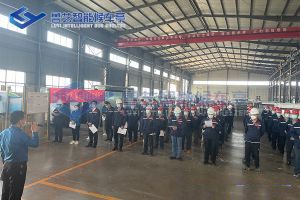 魯藝候車亭廠家在6日召開第一季度總結動員大會