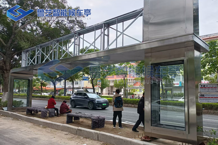 福建不銹鋼公交車候車亭項目案例，創新設計與耐用品質的完美結合